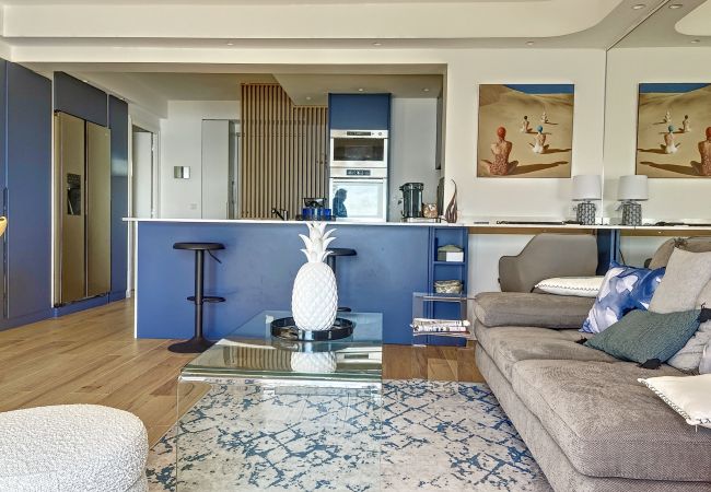 Appartement à Cannes - Vue mer panoramique 322L/CARA Appartement à Cannes - Vue mer panoramique 322L/CARA