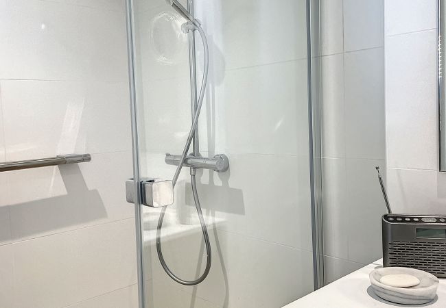 Appartement à Cannes - Vue mer panoramique 322L/CARA Appartement à Cannes - Vue mer panoramique 322L/CARA