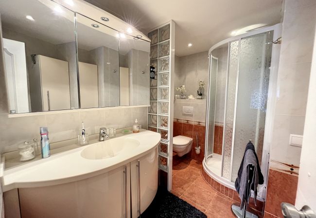 Appartement à Cannes - Superbe 3 pièces vue mer  323L/MUNAR Appartement à Cannes - Superbe 3 pièces vue mer  323L/MUNAR