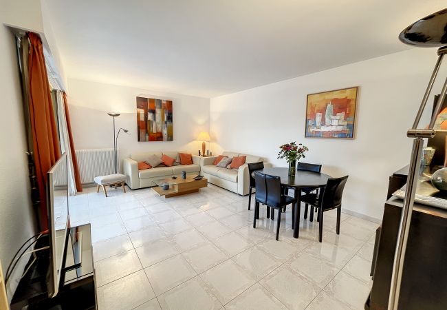 Appartement à Cannes - Superbe appartment plage du Midi  - 325L/TUCM Appartement à Cannes - Superbe appartment plage du Midi  - 325L/TUCM