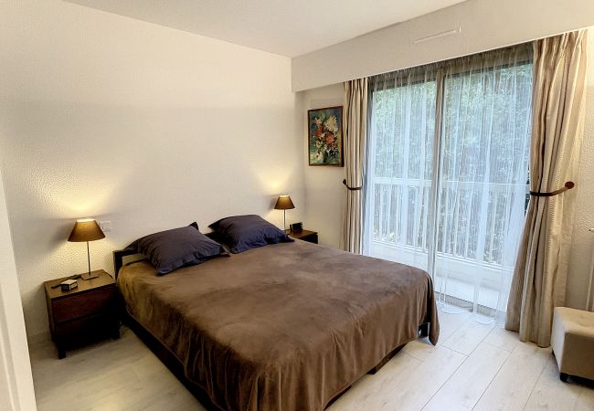 Appartement à Cannes - Superbe appartment plage du Midi  - 325L/TUCM Appartement à Cannes - Superbe appartment plage du Midi  - 325L/TUCM