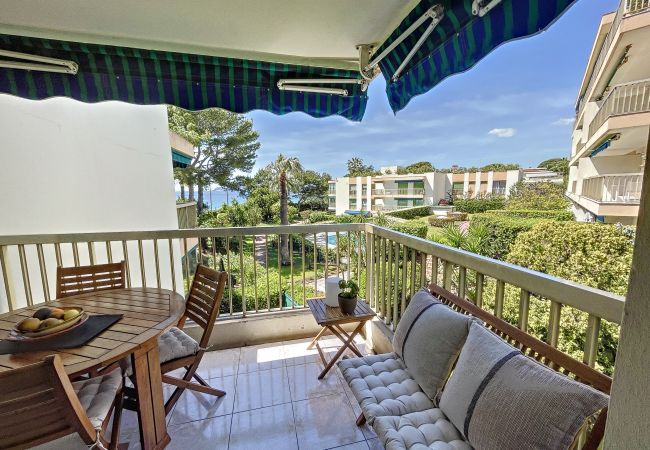 Appartement à Cannes - Superbe appartment plage du Midi  - 325L/TUCM Appartement à Cannes - Superbe appartment plage du Midi  - 325L/TUCM