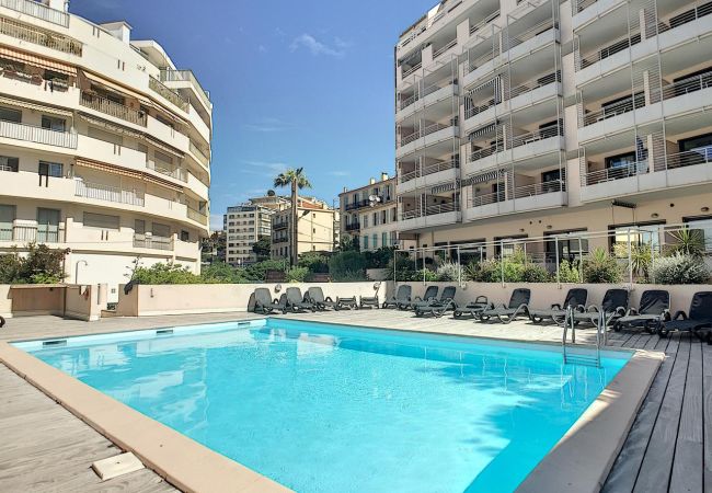 Appartement à Cannes - A deux pas des plages du Midi - 308L/MOUR Appartement à Cannes - A deux pas des plages du Midi - 308L/MOUR