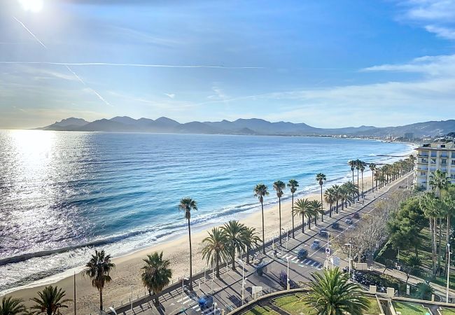 Appartement à Cannes - Situation et vue exceptionnelles 338L/ROLL Appartement à Cannes - Situation et vue exceptionnelles 338L/ROLL