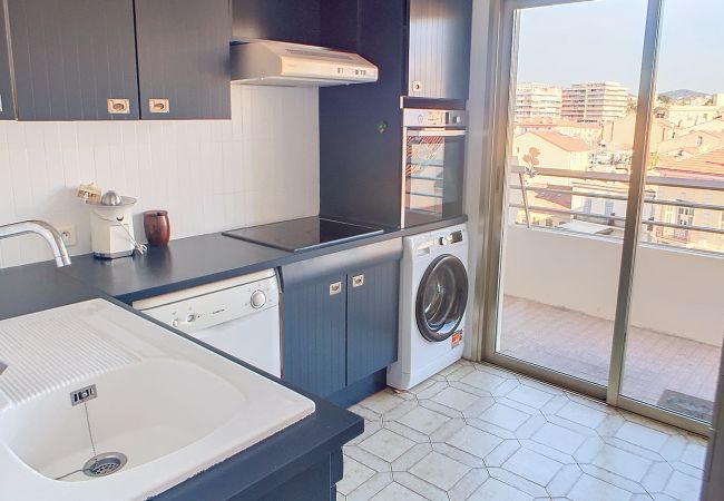 Appartement à Cannes - Situation et vue exceptionnelles 338L/ROLL Appartement à Cannes - Situation et vue exceptionnelles 338L/ROLL
