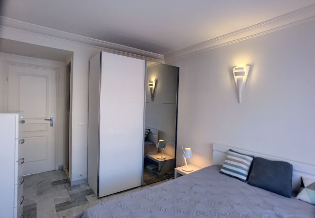 Appartement à Cannes - Superbe vue mer terrasse - 218L MISS Appartement à Cannes - Superbe vue mer terrasse - 218L MISS