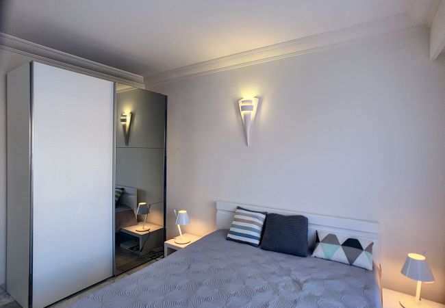 Appartement à Cannes - Superbe vue mer terrasse - 218L MISS Appartement à Cannes - Superbe vue mer terrasse - 218L MISS