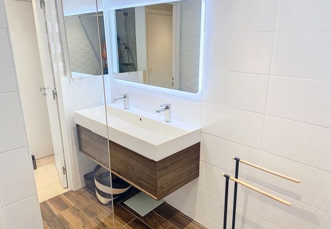 Appartement à Cannes - Superbe appartement terrasse vue mer 347L/GLEN Appartement à Cannes - Superbe appartement terrasse vue mer 347L/GLEN