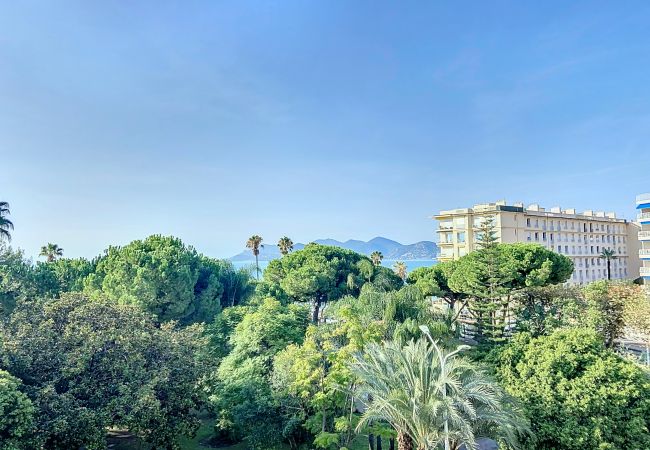 Appartement à Cannes - Superbe appartement terrasse vue mer 347L/GLEN Appartement à Cannes - Superbe appartement terrasse vue mer 347L/GLEN