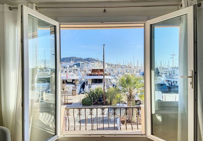 Appartement à Cannes - 3p Quai St Pierre - 348L/ Alexa Appartement à Cannes - 3p Quai St Pierre - 348L/ Alexa