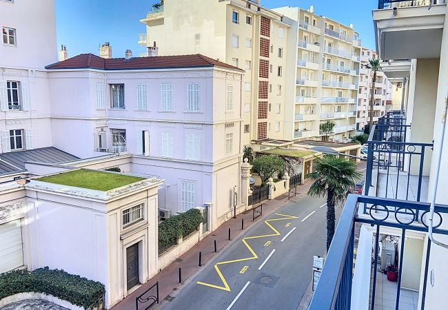Appartement à Cannes - 2p A 2 pas des plages 349L / Despi Appartement à Cannes - 2p A 2 pas des plages 349L / Despi