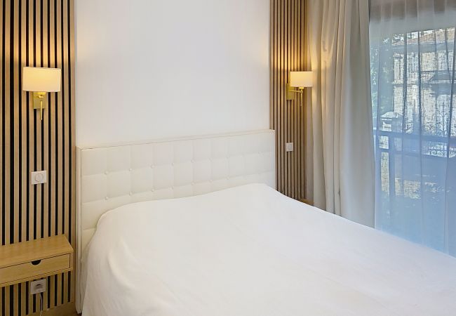 Appartement à Cannes - Superbes prestations terrasse piscine mer  350L /C Appartement à Cannes - Superbes prestations terrasse piscine mer  350L /C