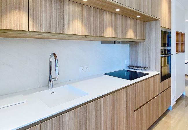 Appartement à Cannes - Superbes prestations terrasse piscine mer  350L /C Appartement à Cannes - Superbes prestations terrasse piscine mer  350L /C