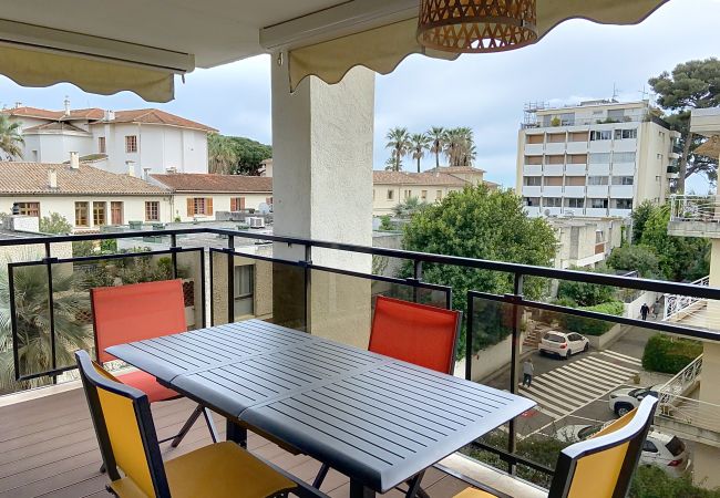 Appartement à Cannes - Bel appartement à deux pas des plages 351L/LUC Appartement à Cannes - Bel appartement à deux pas des plages 351L/LUC