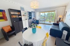 Appartement à Cannes - Home Riviera - Seaview - Pool & Garage 193L