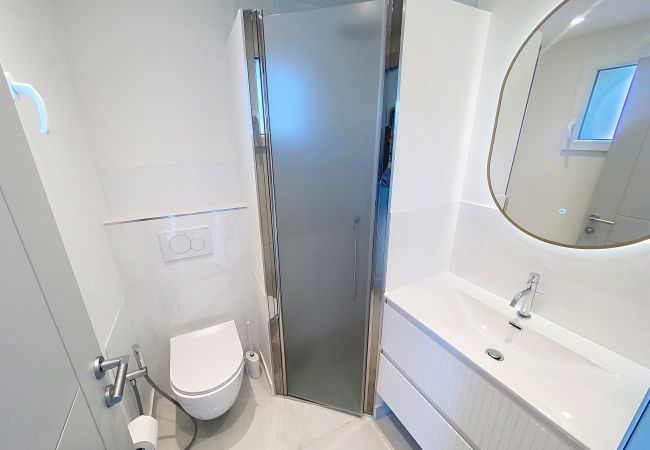 Appartement à Cannes - Emplacement & vue exceptionnels -24L/FER Appartement à Cannes - Emplacement & vue exceptionnels -24L/FER