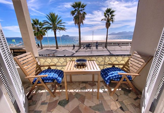 Appartement à Cannes - Emplacement & vue exceptionnels -353L/ERI Appartement à Cannes - Emplacement & vue exceptionnels -353L/ERI