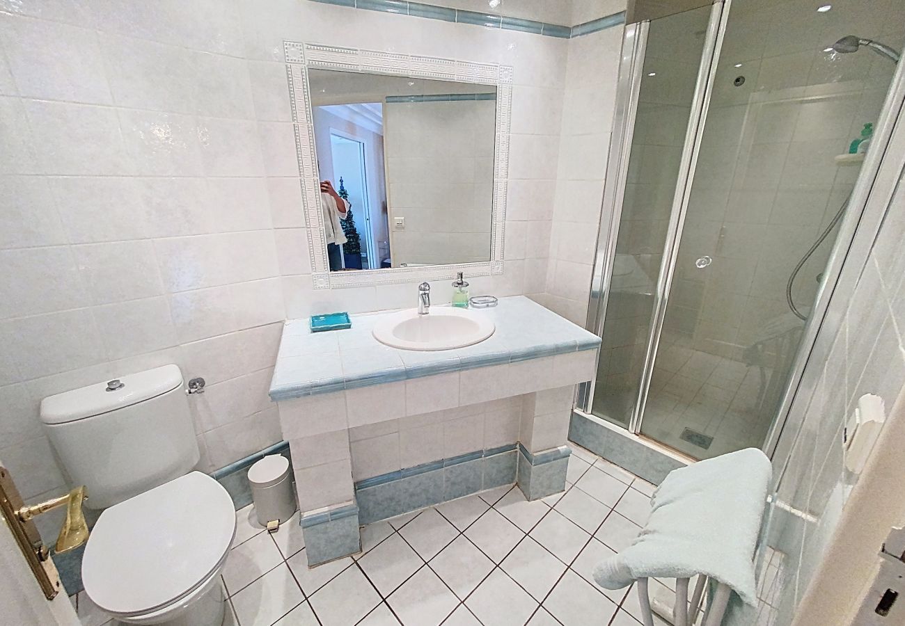 Appartement à Cannes - Emplacement & vue exceptionnels -353L/ERI Appartement à Cannes - Emplacement & vue exceptionnels -353L/ERI